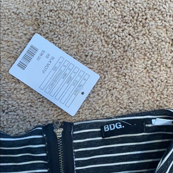 URBAN OUTFITTERS NWT skirt - Picture 2 of 4